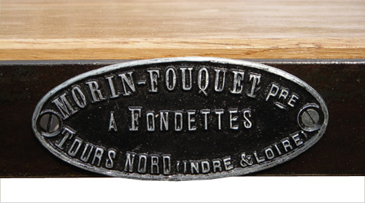 plaque-fonderie-table.jpg