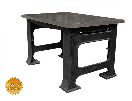 table-marbre-industriel-ancien.jpg